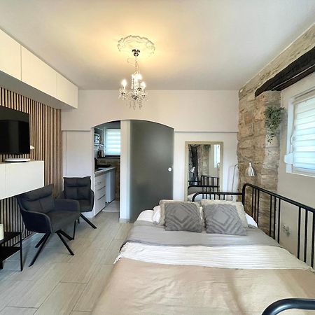 Villa Amore Radini Istrian Romantic Studio With Private Parking And Terrace Brtonigla Bagian luar foto